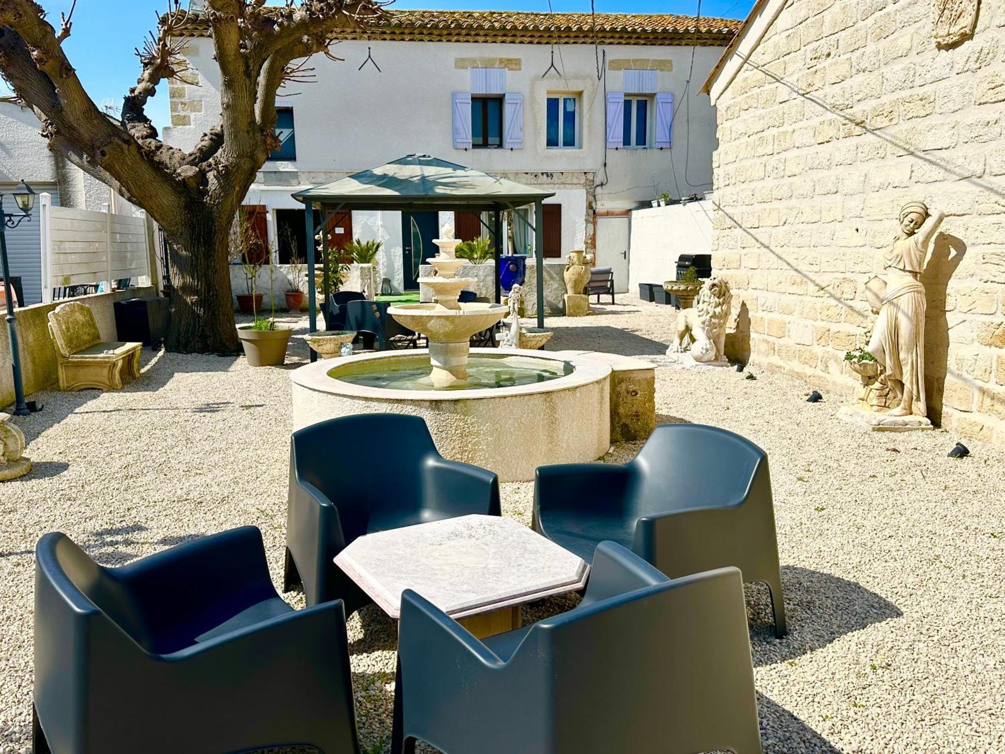 Les Appartements Du Mas - Emeraude Aigues-Mortes Exterior foto